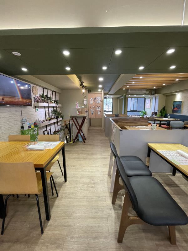 森林小徑文心店用餐环境